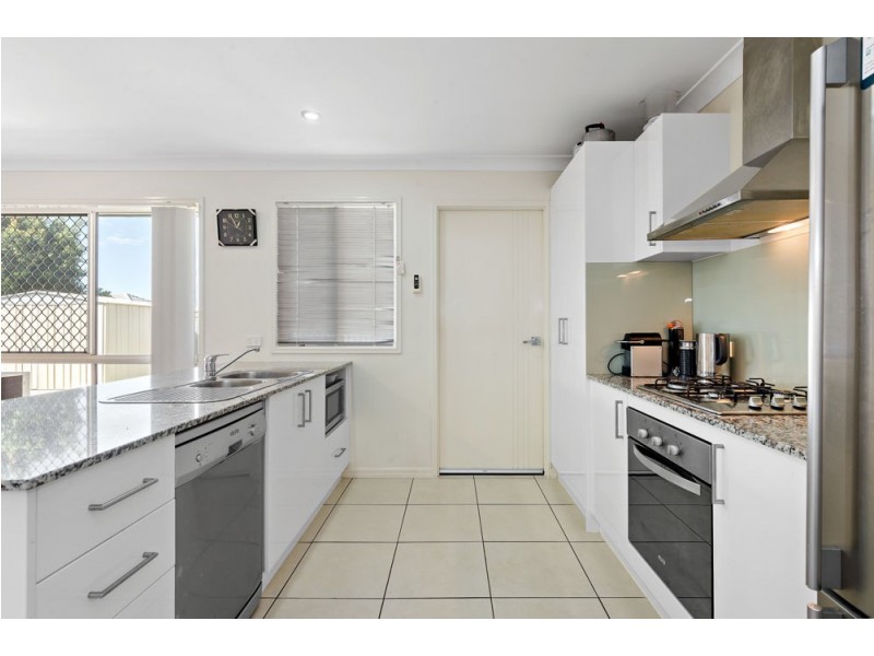 10 Bluejay Circuit, Morayfield QLD 4506