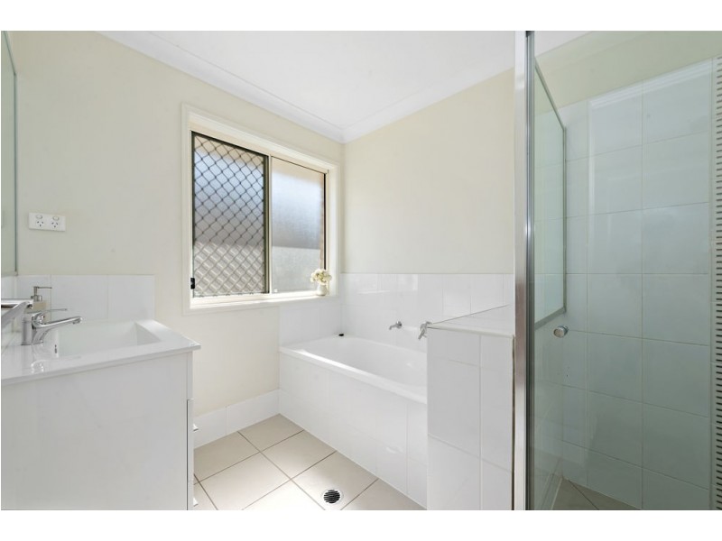 10 Bluejay Circuit, Morayfield QLD 4506