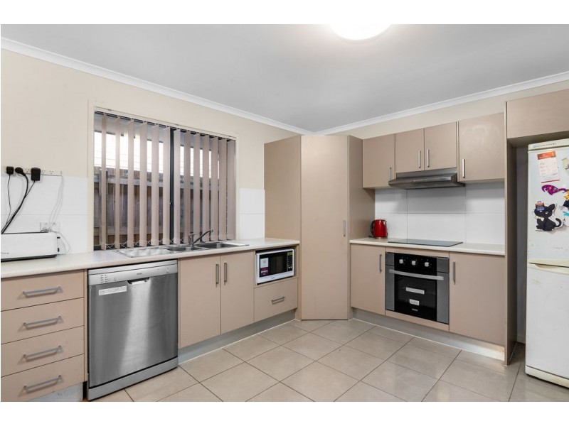 24 Wellington Place, Narangba QLD 4504
