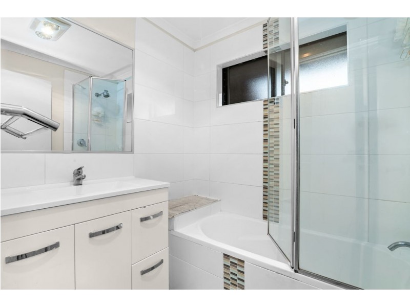 24 Wellington Place, Narangba QLD 4504