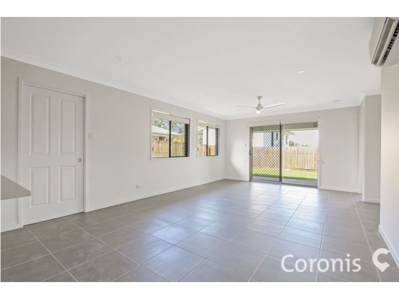 2/5 Whitehaven Street, Burpengary QLD 4505