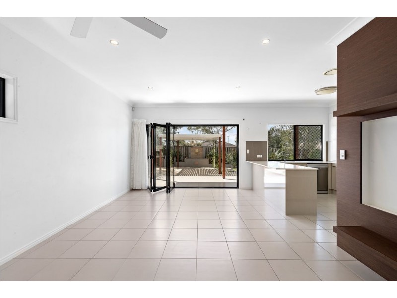 23 Hollow Crescent, Narangba QLD 4504