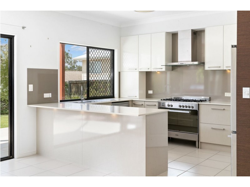 23 Hollow Crescent, Narangba QLD 4504