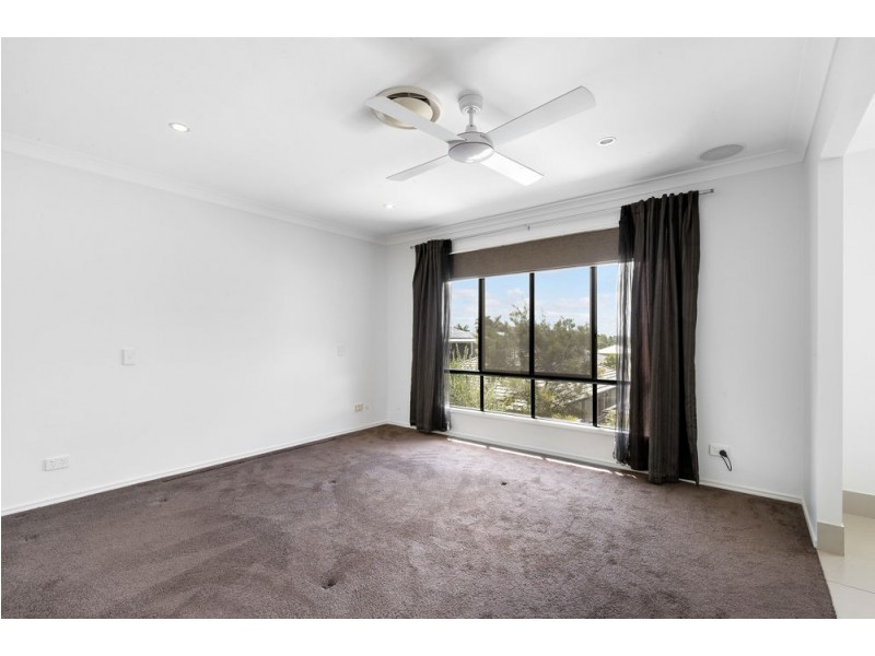 23 Hollow Crescent, Narangba QLD 4504