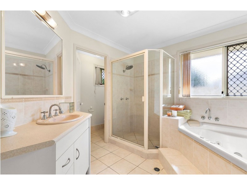21 Leichhardt Avenue, Rothwell QLD 4022