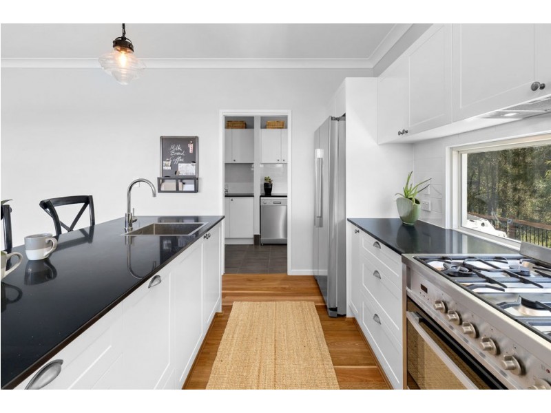 26 Coffey Court, Beachmere QLD 4510