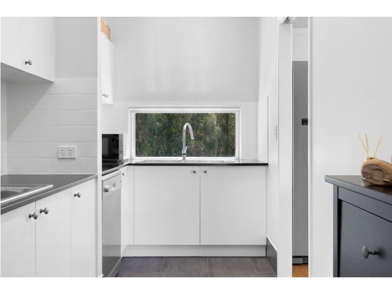 26 Coffey Court, Beachmere QLD 4510