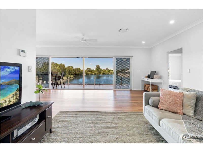 26 Coffey Court, Beachmere QLD 4510
