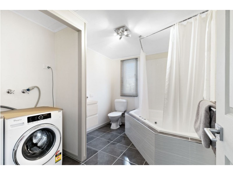87a Moreton Terrace, Beachmere QLD 4510