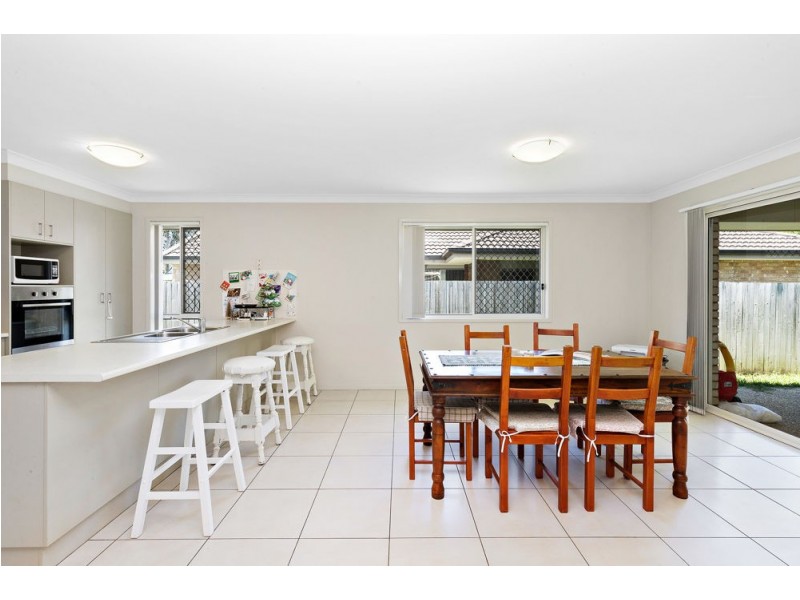 5 Newmarket Drive, Morayfield QLD 4506