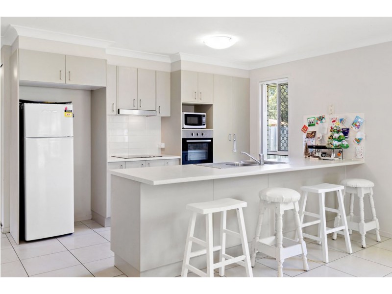 5 Newmarket Drive, Morayfield QLD 4506