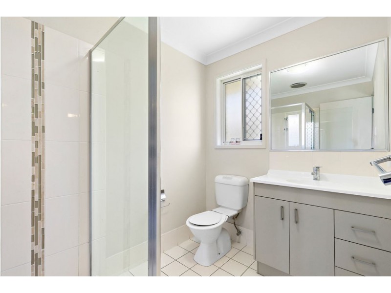 5 Newmarket Drive, Morayfield QLD 4506
