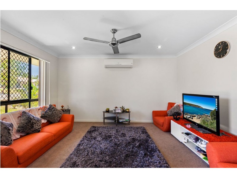 17 Lisa Crescent, Coomera QLD 4209