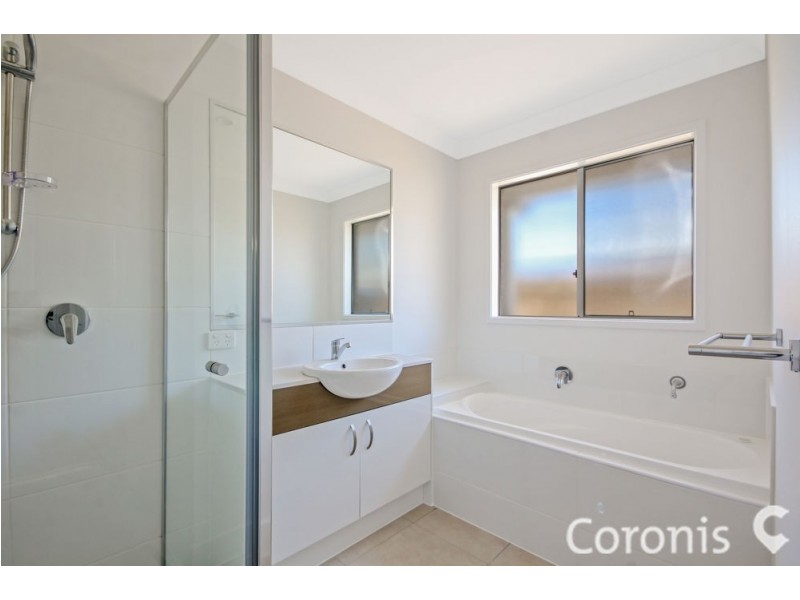 2/6 Sunseeker Street, Burpengary QLD 4505