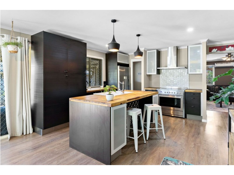 22 Paterson Place, Narangba QLD 4504