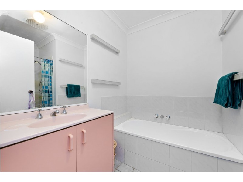 1 & 2/25 Mirrabook Street, Deception Bay QLD 4508