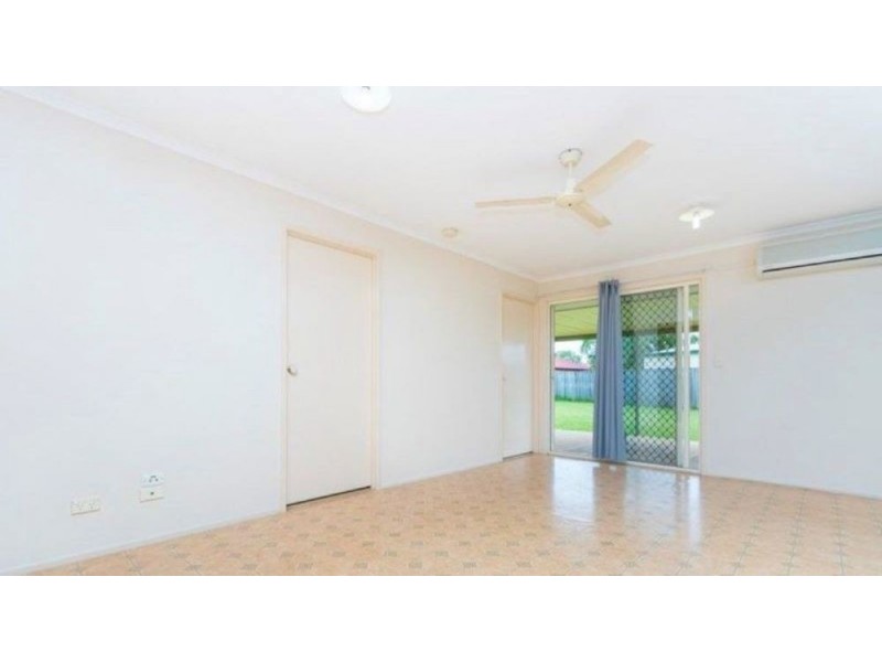 8 Dundas Close, Caboolture QLD 4510