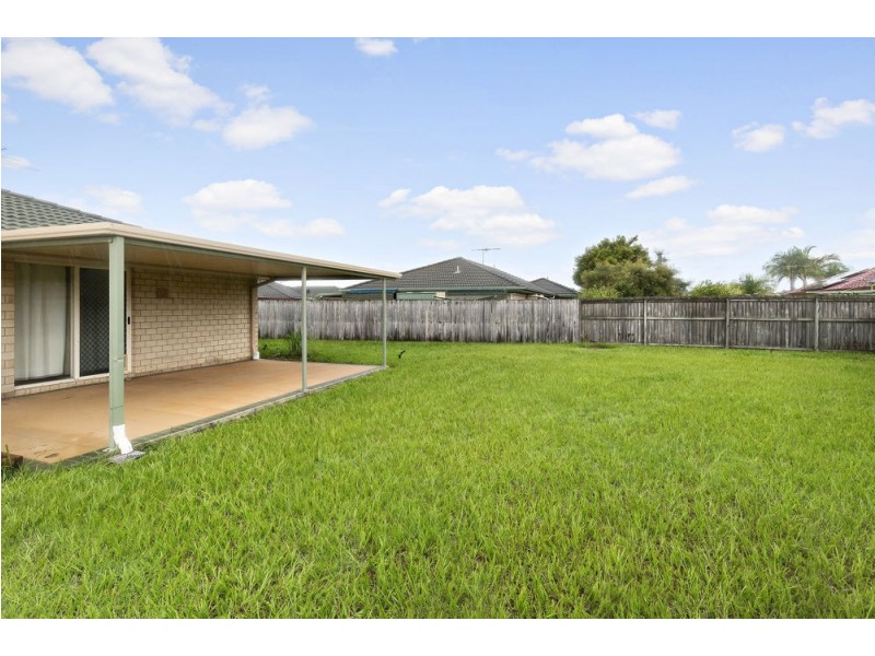 8 Dundas Close, Caboolture QLD 4510