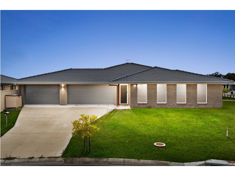 12 Sanctuary Court, Bongaree QLD 4507