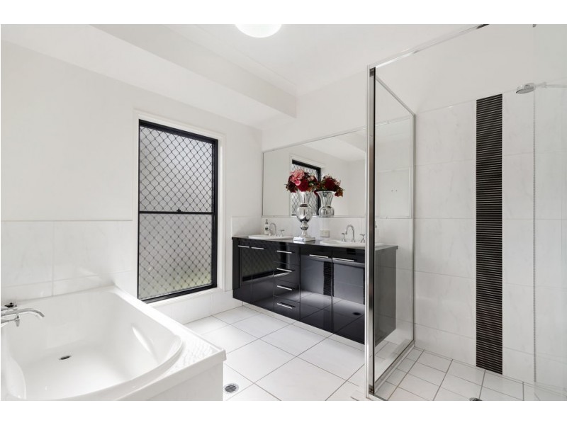 6 Dianella Close, Narangba QLD 4504