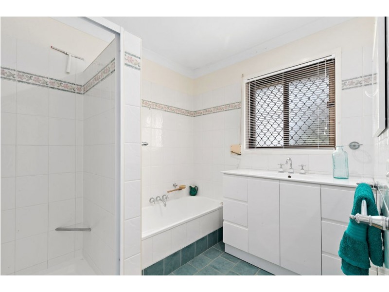 10 Bailey Road, Deception Bay QLD 4508