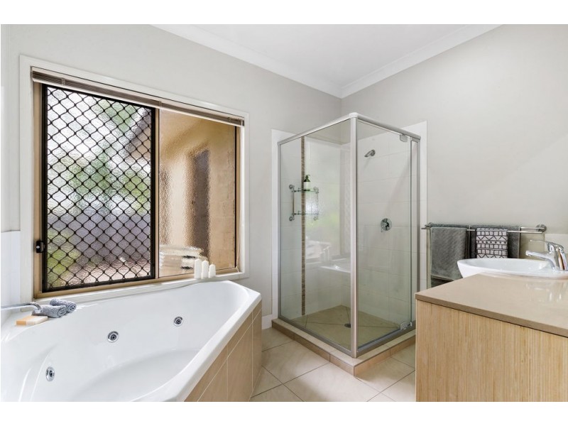 27 Peppertree Court, Narangba QLD 4504