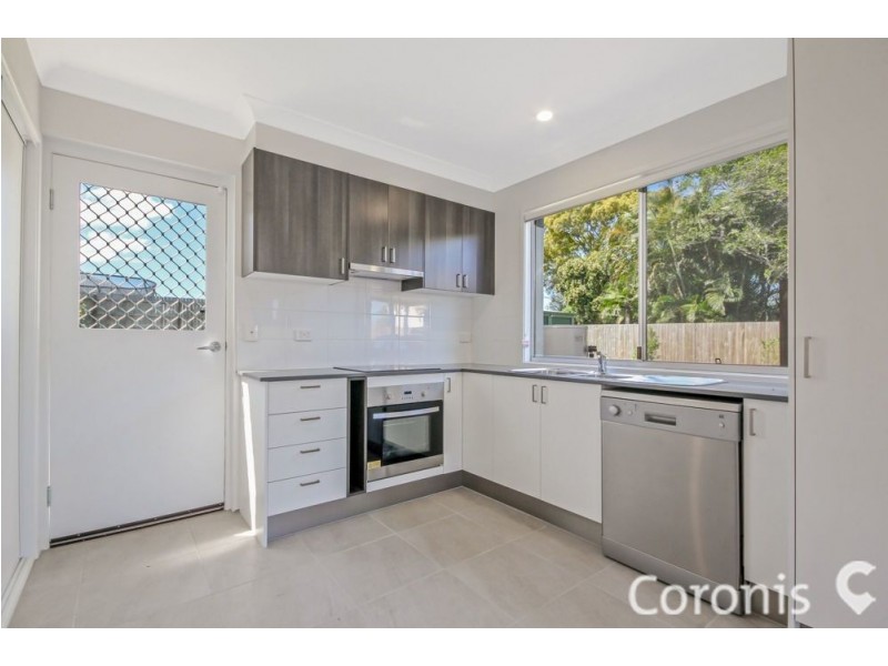 4/6 Sunseeker Street, Burpengary QLD 4505