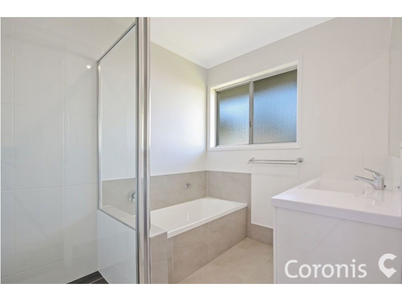 4/6 Sunseeker Street, Burpengary QLD 4505