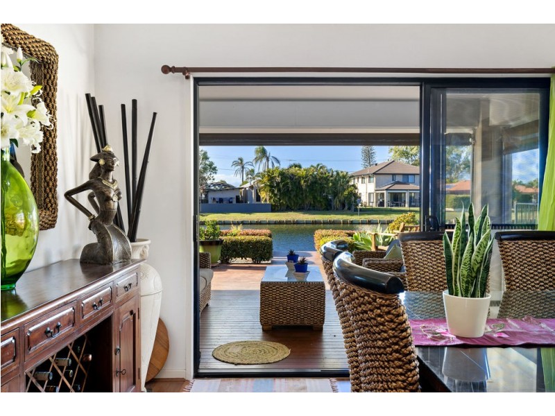 16 Apollo Cres, Beachmere QLD 4510