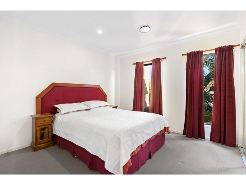 16 Apollo Cres, Beachmere QLD 4510