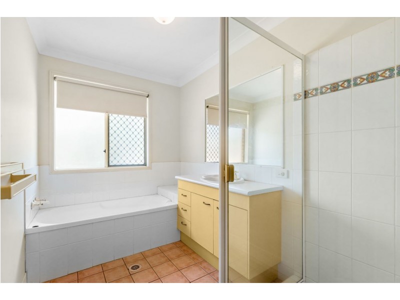 6 Azure Crescent, Griffin QLD 4503