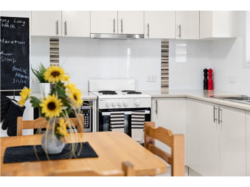35 Moatah Drive, Beachmere QLD 4510