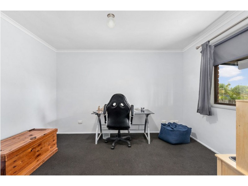 35 Moatah Drive, Beachmere QLD 4510