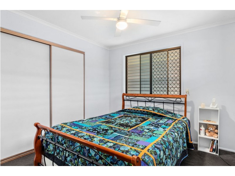 35 Moatah Drive, Beachmere QLD 4510