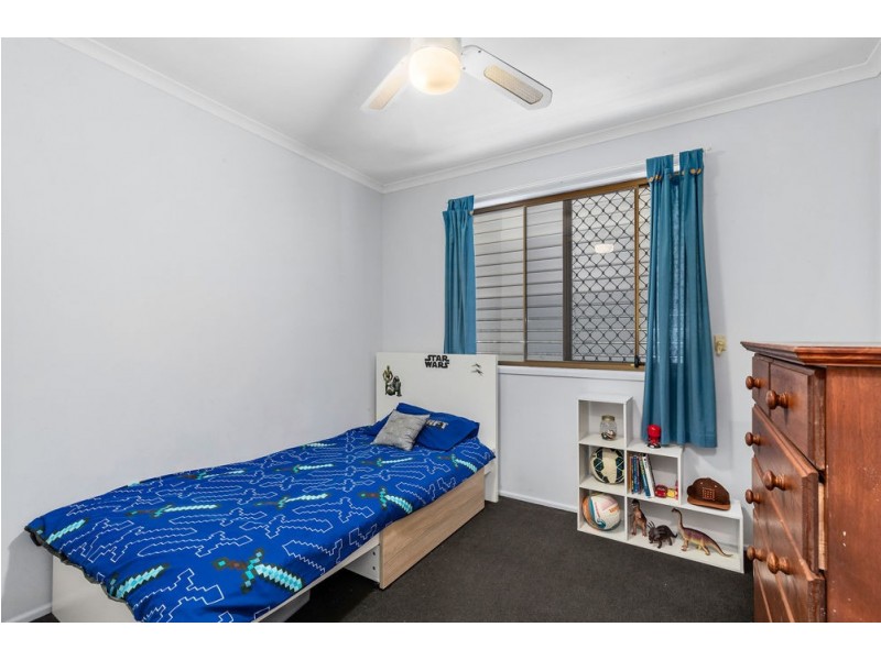 35 Moatah Drive, Beachmere QLD 4510
