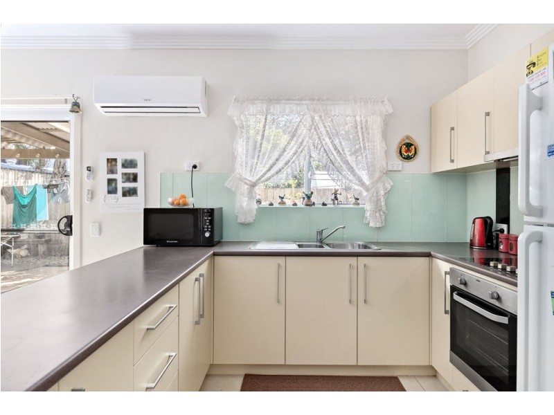 12 Sunshine Ave, Woorim QLD 4507