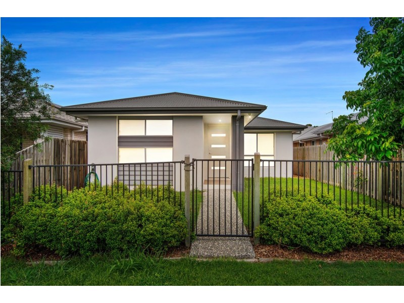 3 Ron Grant Lane, Caboolture South QLD 4510