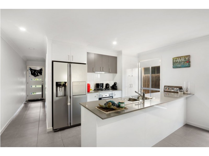 3 Ron Grant Lane, Caboolture South QLD 4510