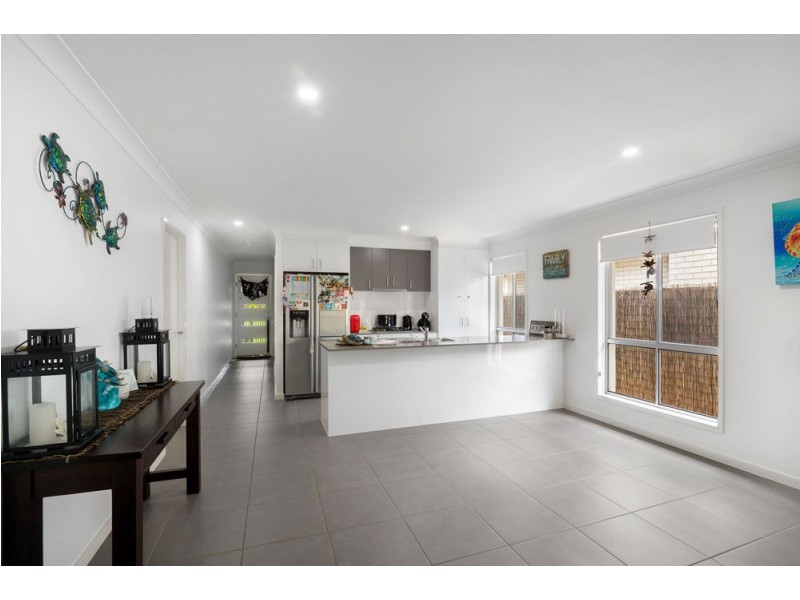 3 Ron Grant Lane, Caboolture South QLD 4510