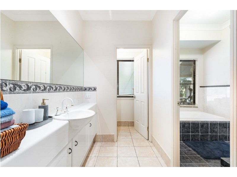 10 Richards Court, Bellmere QLD 4510