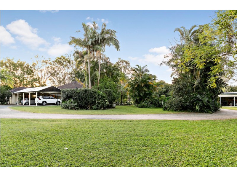 10 Richards Court, Bellmere QLD 4510