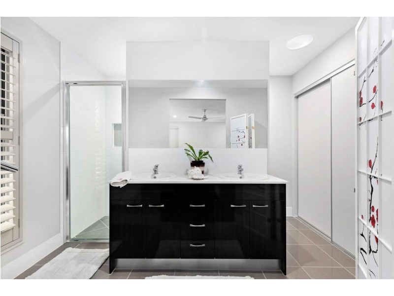 1 Imperial Crescent, Narangba QLD 4504