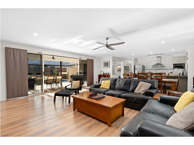 10 Toona Court, Narangba QLD 4504