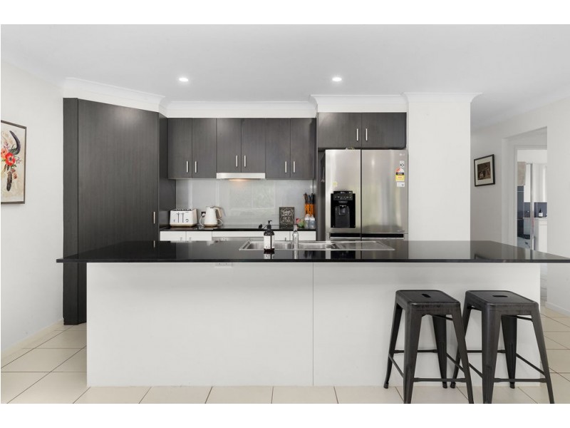 75 Lennon Boulevard, Narangba QLD 4504