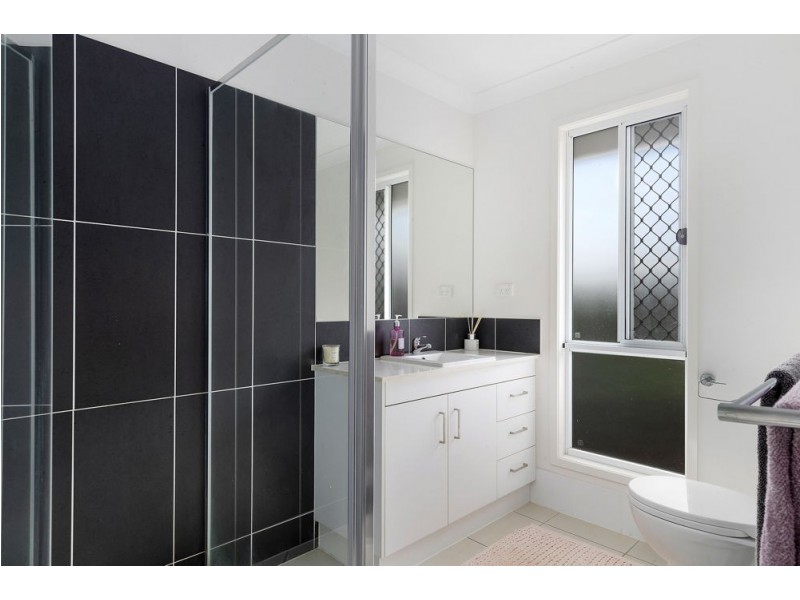 75 Lennon Boulevard, Narangba QLD 4504