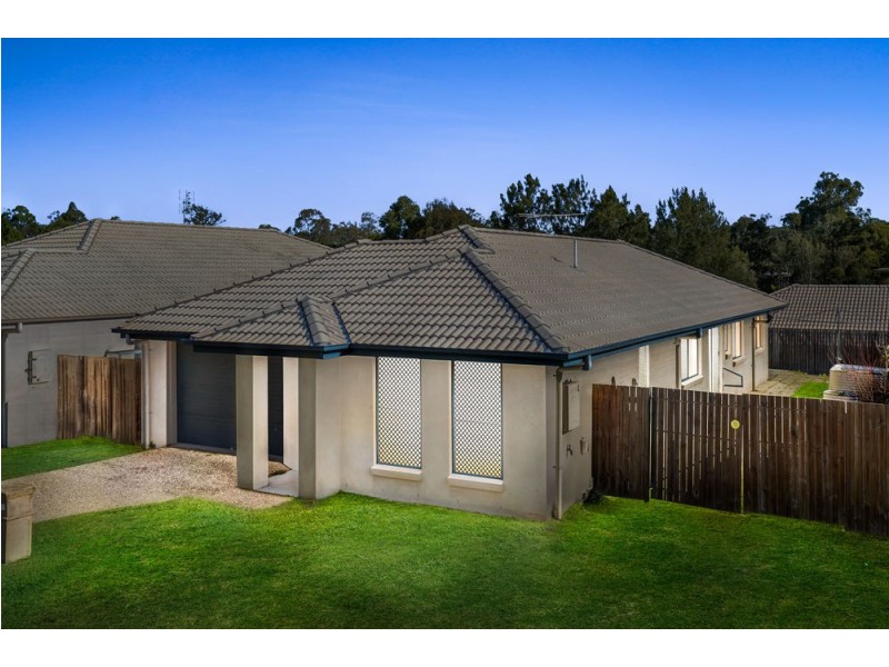 15 Desmond St, Narangba QLD 4504