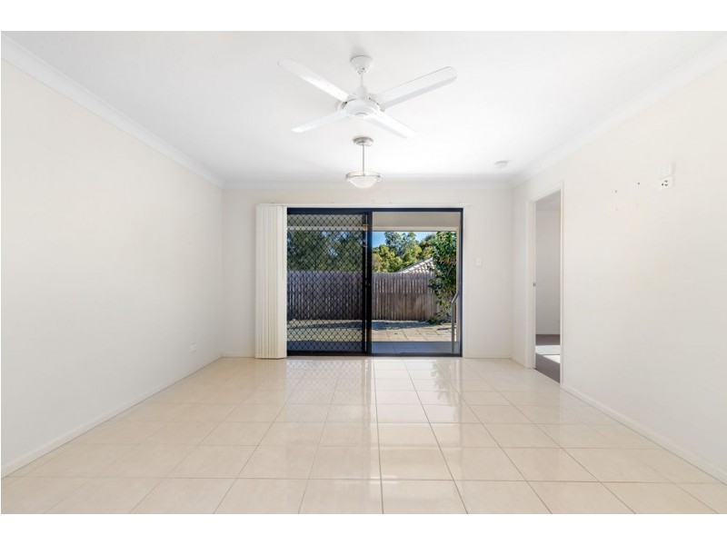 15 Desmond St, Narangba QLD 4504