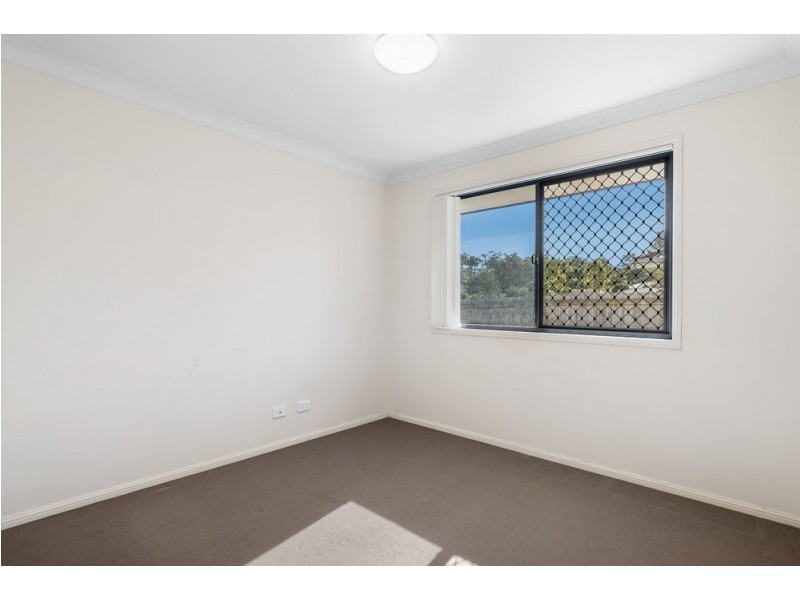 15 Desmond St, Narangba QLD 4504