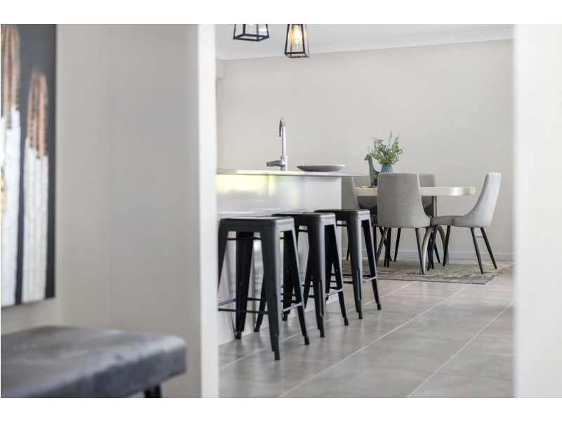 9 Rowden Street, Beachmere QLD 4510