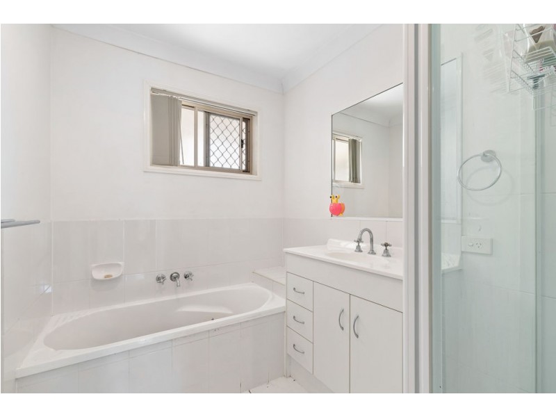 42-44 Summerhill Drive, Morayfield QLD 4506